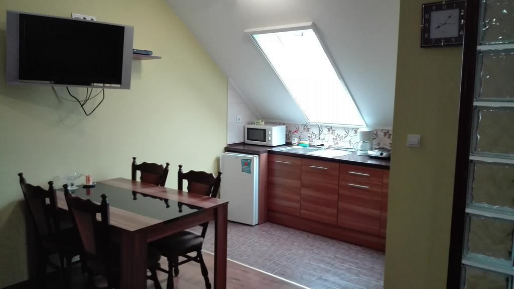 Csipkehaz Apartman Cserkeszőlő Exterior foto
